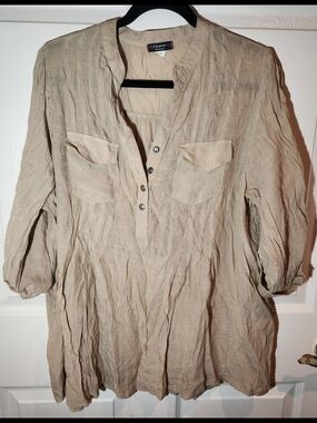 Cocomo Crinkle Tunic Blouse in Beige